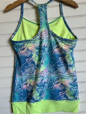 IVIVVA by LULULEMON girls size 8 Tank